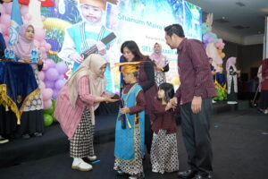 Momen penghargaan bagi siswa-siswi PG-K GIS 3 Jogja